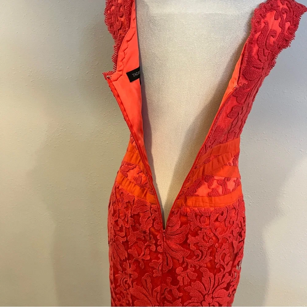 Tadashi Shoji excellent fully